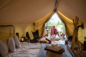 What Makes Glamping the Ultimate Outdoor Experience?